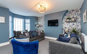 Seafront Apartment - Sleeps 6 - Gateway To The Lake District - Brand New