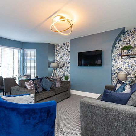 Seafront Apartment - Sleeps 6 - Gateway To The Lake District - Brand New Morecambe Exterior photo